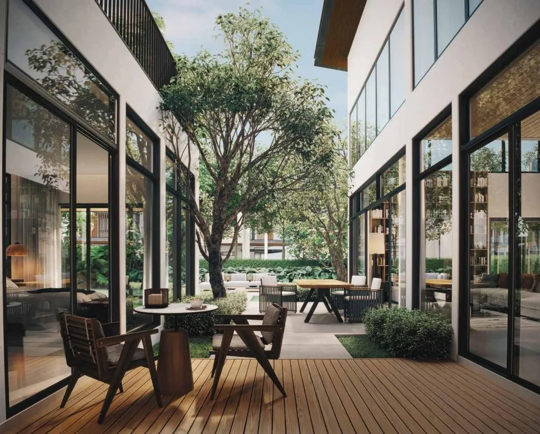 Private courtyard